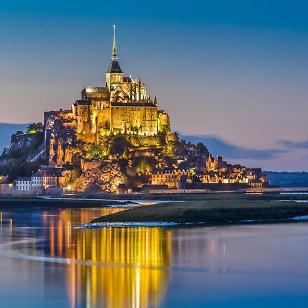 Charmant Logement T2 A 2 Pas De La Mer Granville Exterior foto